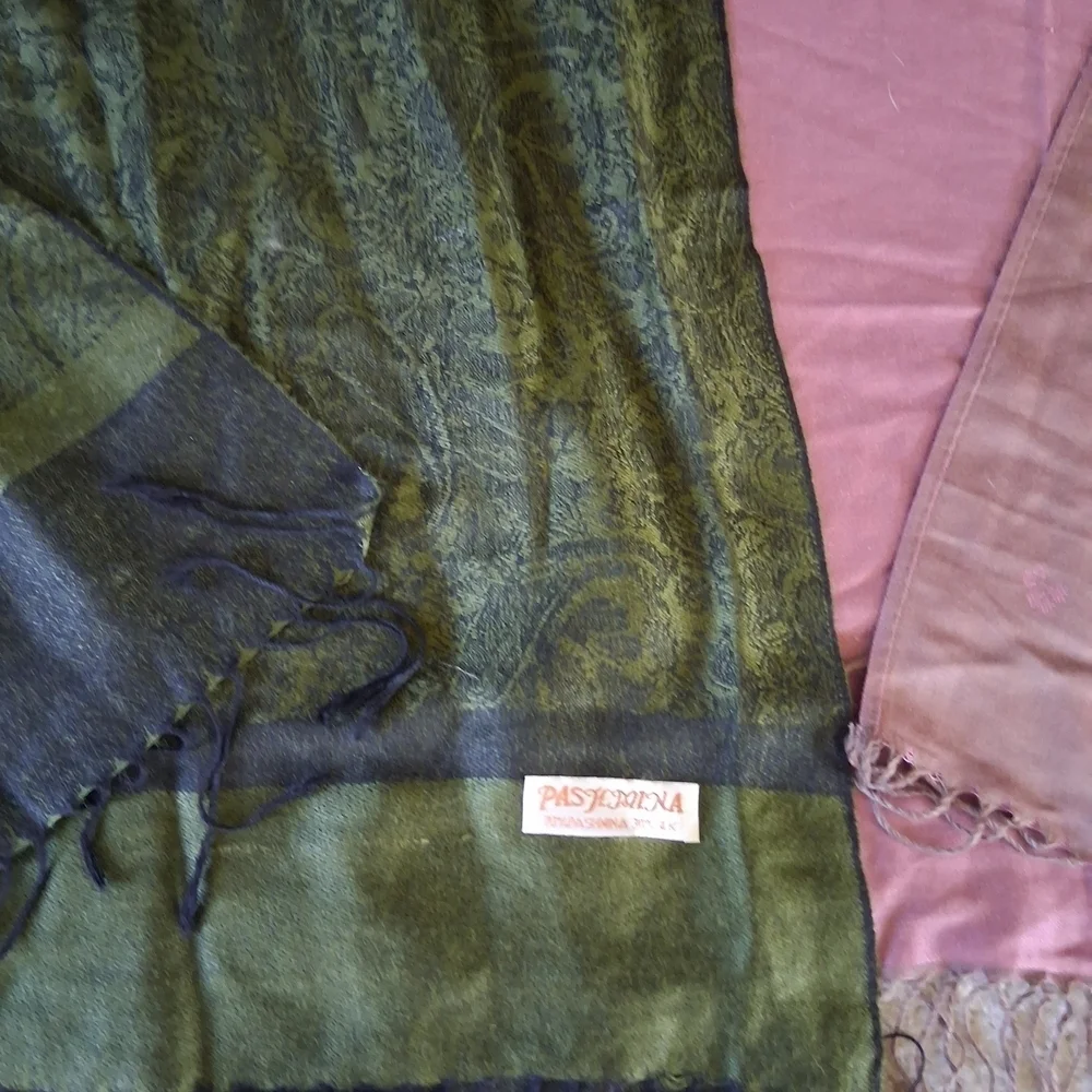 2 Pashmina Scarfs Green and Pink